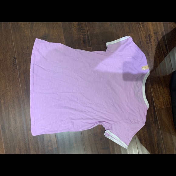 New kid shirts. 2 FOR $20 👚 - Picture 5 of 6